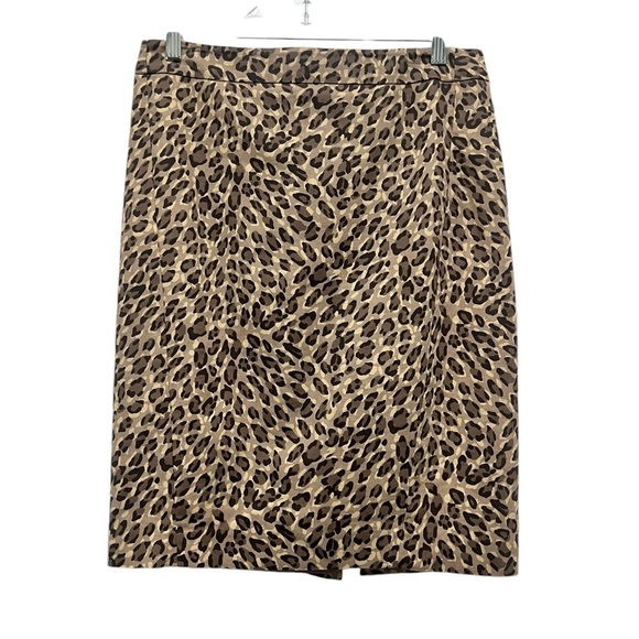 Loft Animal Leopard print pencil skirt. NWOT size 6. Shades of Brown & Tan. - Picture 2 of 10
